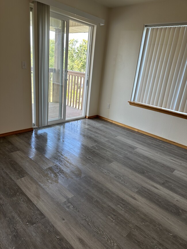 Photo - Upper Unit 2 Bedroom 1 Bath