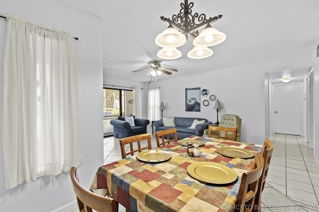 Photo - 1004 Green Pine Blvd Unit A1