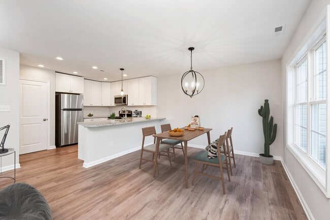 Photo - 2740 Village Dr