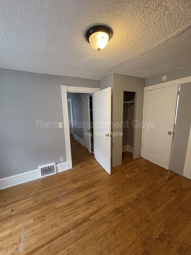 Photo - 4209 N Bryant Ave Unit 2