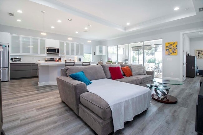 Photo - 1030 Overlook Ct