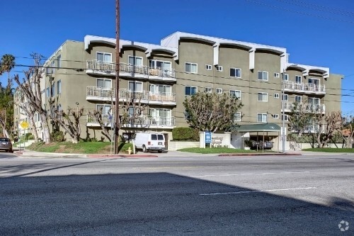 Building Photo - 5307 Sepulveda Blvd. Rental