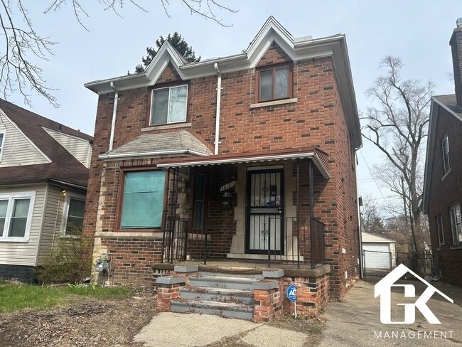 Building Photo - 16182 Greenlawn St