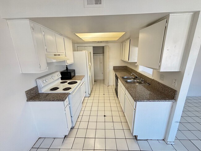 Photo - 6991 Kepler Dr Unit 1