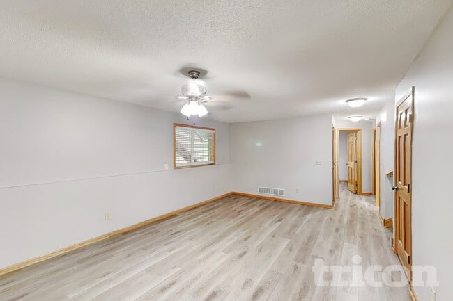 Photo - 23198 Jivaro St NW