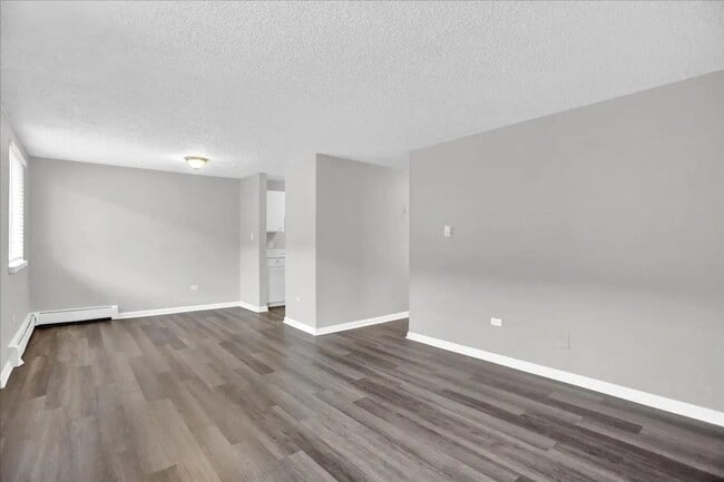 Photo - Beautiful 2 bed/1 bath unit for rent. Unit 104