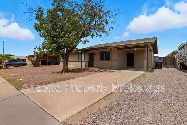 Building Photo - 2634 E Billings St Rental