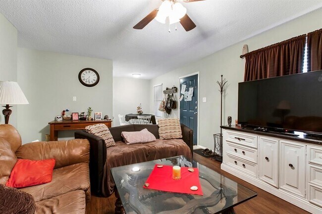 Photo - 11519 Pecan Creek Pkwy Unit 3