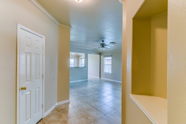 Photo - 22450 Highland Point Ln