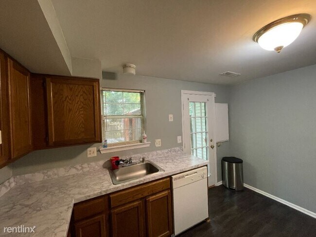 Photo - 2 br, 1 bath Townhome - 34 Palmer Court