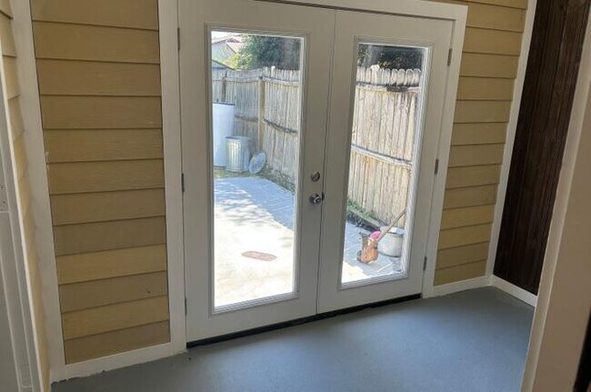 Photo - 1600 Fawn Vista Dr N