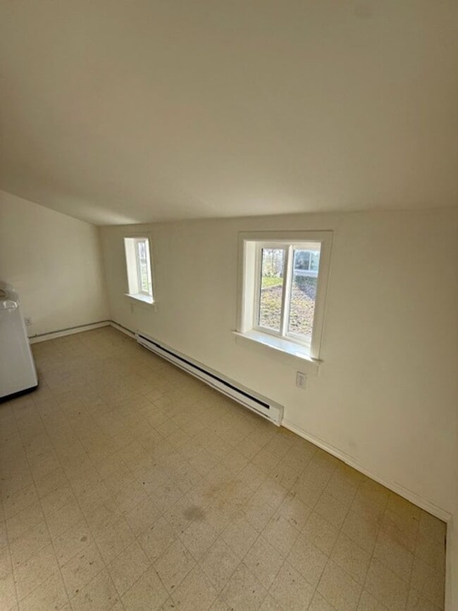 Photo - Newly Renovated 2-Bedroom Home – Pet Friendly!