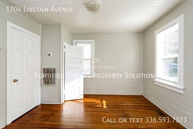 1704 Lincoln Ave