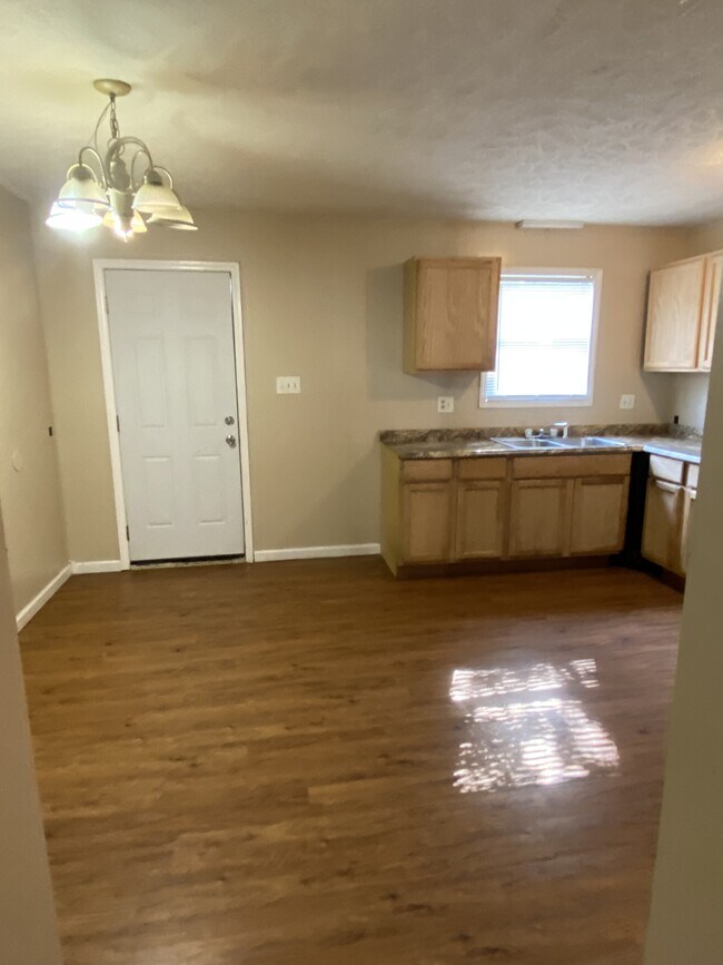 Photo - 1430 Tangora Ln