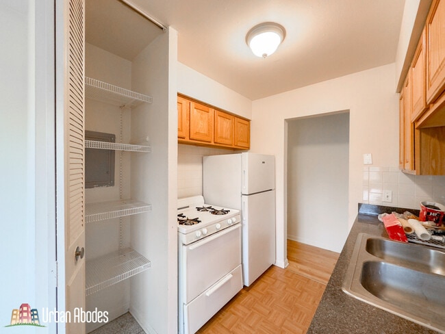 Photo - 527 W Aldine Ave Unit M04B