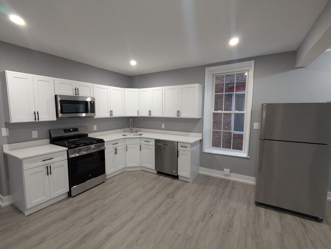 Building Photo - 171 Remsen St Unit 2F Rental