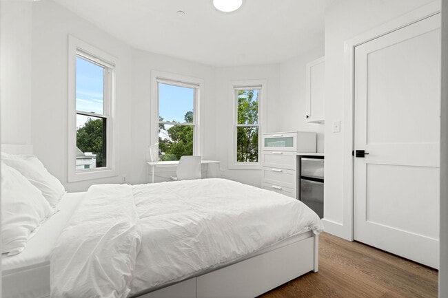 Photo - 621 E 8th St Unidad 13A