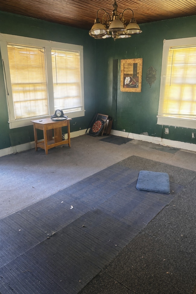 Photo - 4735 W Main St