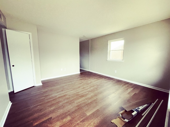 9400 Moonridge Pl