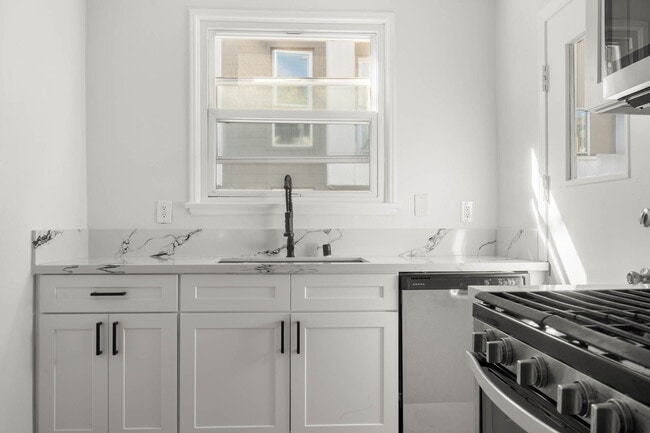 Photo - 8800.5 Belford Ave Unidad 8800.5