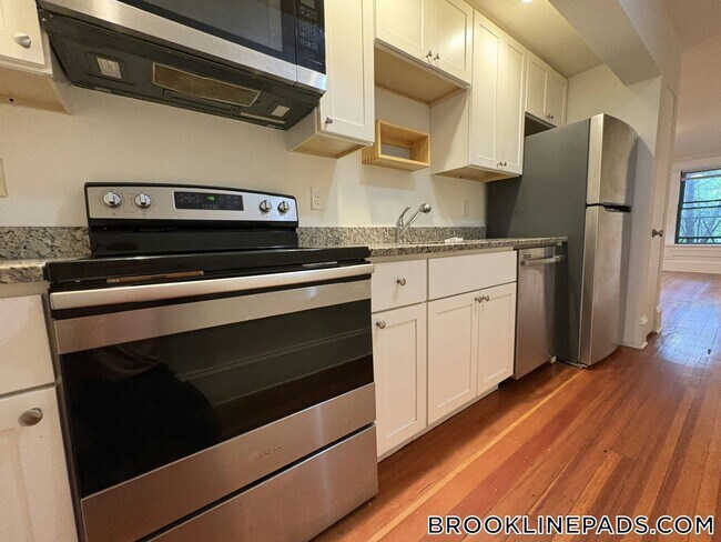 Photo - 1463 Beacon St Apartamento Unidad 4