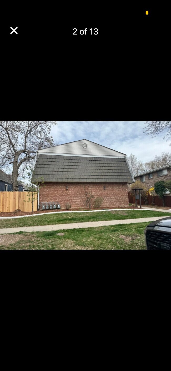 Photo - 979 S Lk St Unidad 2
