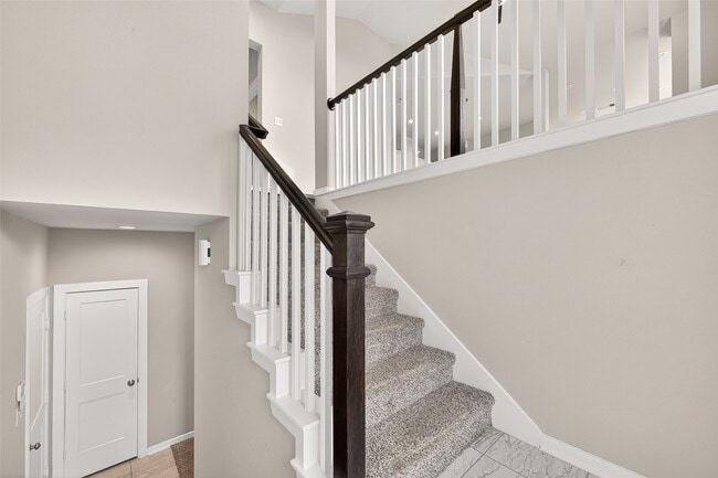 Photo - 9442 Starlight Oak Dr