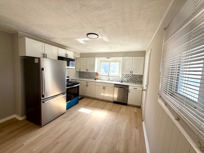 Photo - 67 N Harris Ave