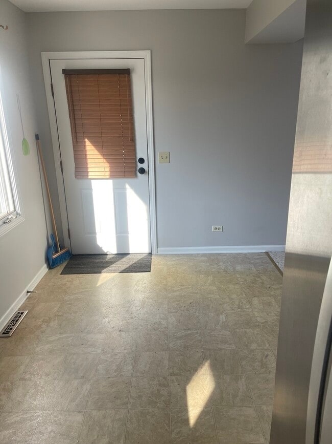 Photo - 9 Railroad St