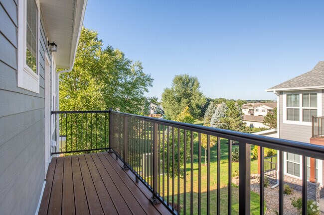 2BR, 2BA - 1086SF