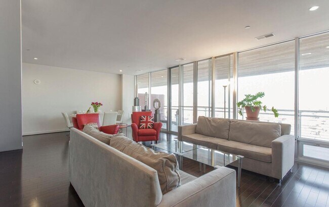 Photo - Rarely Offering Stunning 3bd/3.5 Loft w. E...