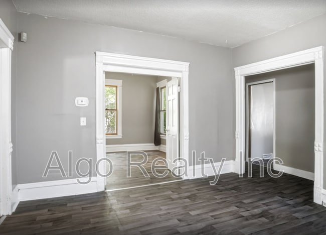 Photo - 2923 N Girard Ave