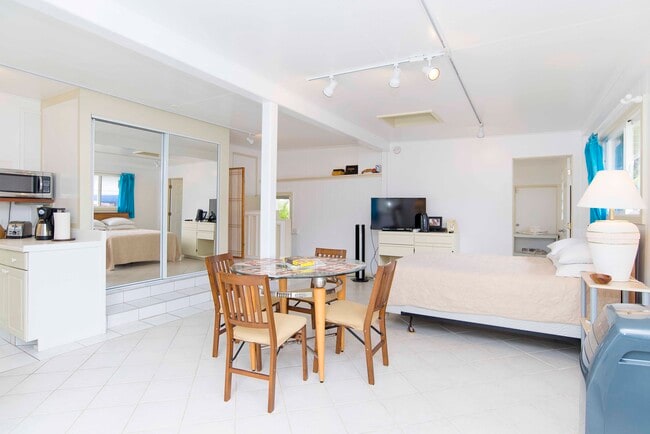 Photo - 1153 Kina St Unit kinalanai