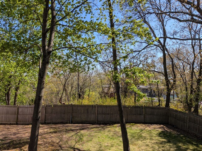 Photo - 98 Rock Glen Rd