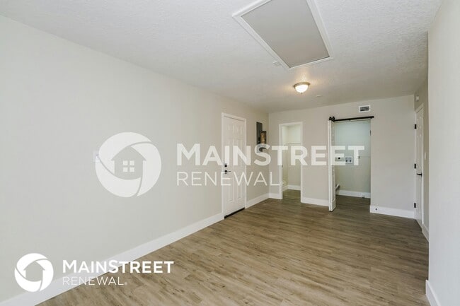 Photo - 512 Wildwood Dr