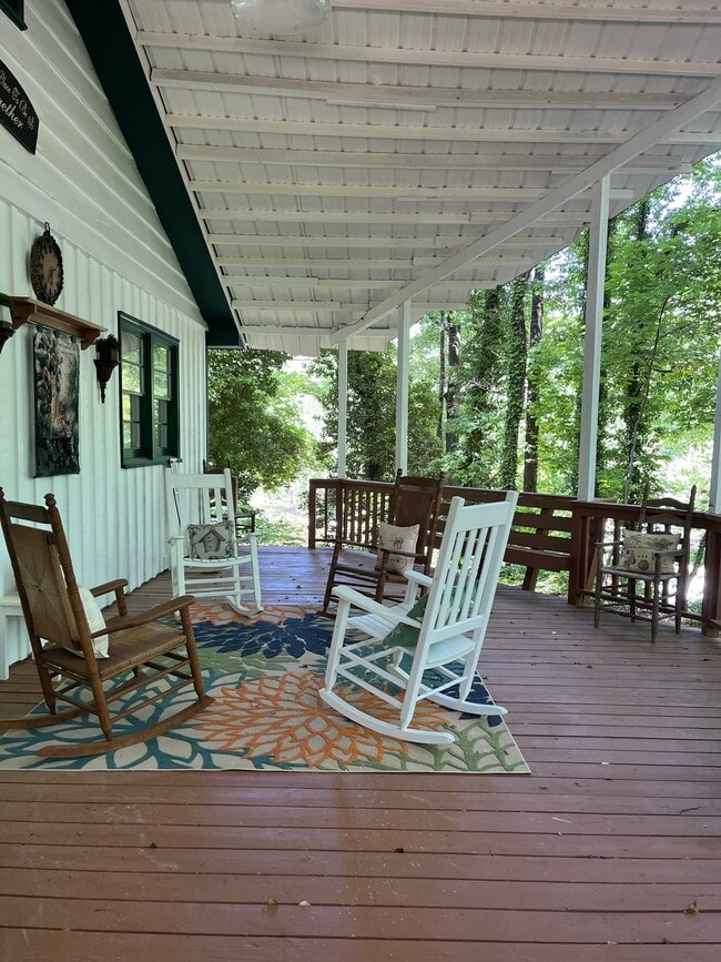 Photo - 113 Terrace Cir