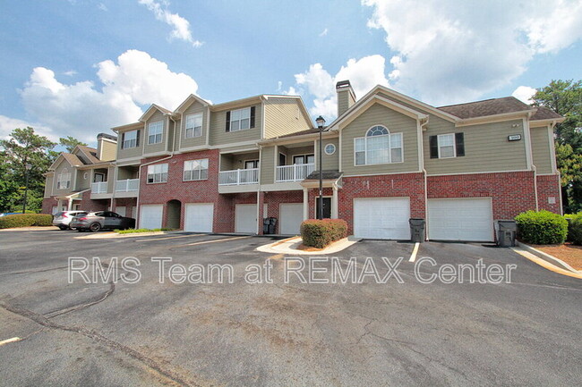 Building Photo - 3500 Sweetwater Rd