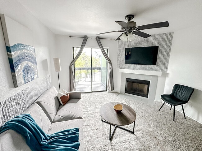 Photo - 1071 Clayton Ln Unit SI ID1256858P