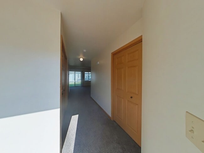 Photo - Gorgeous 2 Bedroom 1 Bathroom Townhouse Style Apartment W/Garage! Great Location!! Unit B