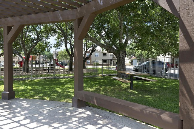 Foxfire Apartments