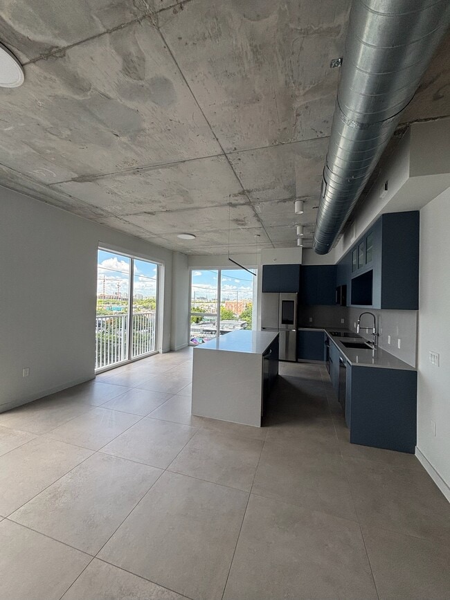 Photo - 113 NW 24th St