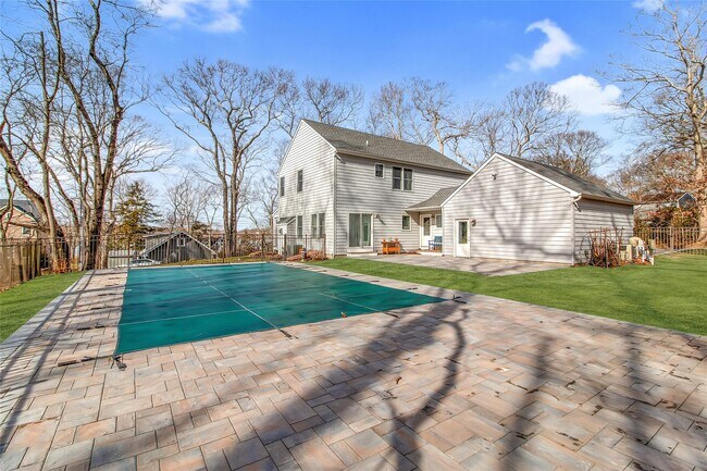 Photo - 485 Hickory Ave