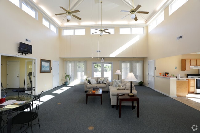 Clubhouse - Bailey's Ridge