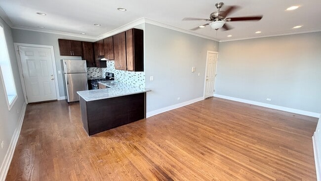 3153 W Augusta Blvd