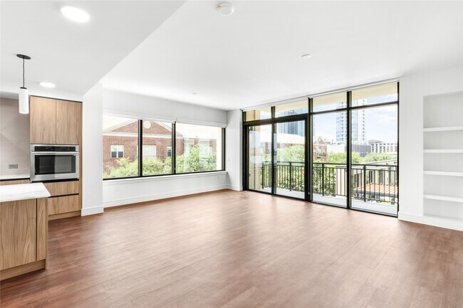 Building Photo - 2311 Westheimer Rd Unit 529