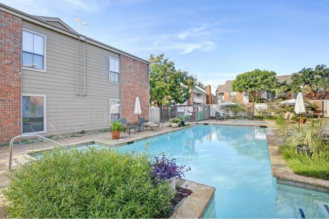 Photo - 2101 Count Fleet Dr Unidad 514