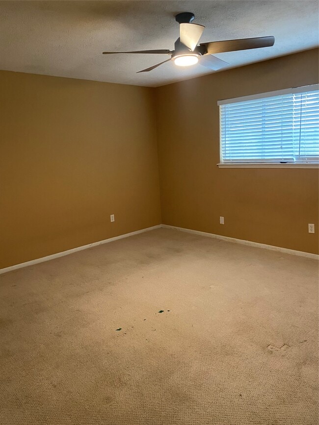 Photo - 415 N Forest Blvd