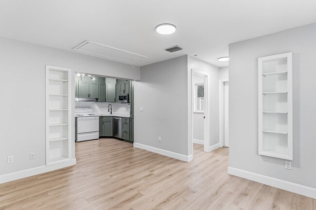 Photo - 264 Ridge Rd NW
