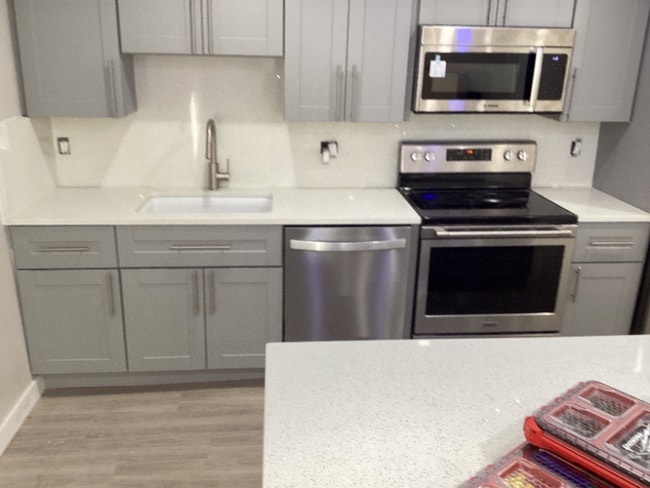 Photo - 4371 S Fairbourne Ave Unidad 1