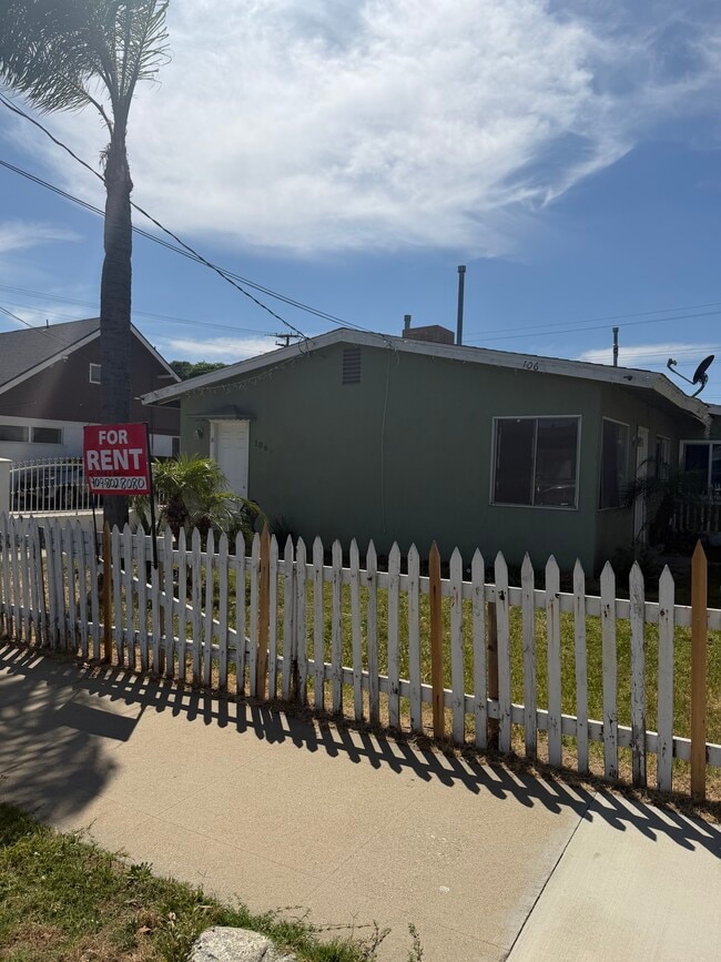 Building Photo - 108 N Date Ave